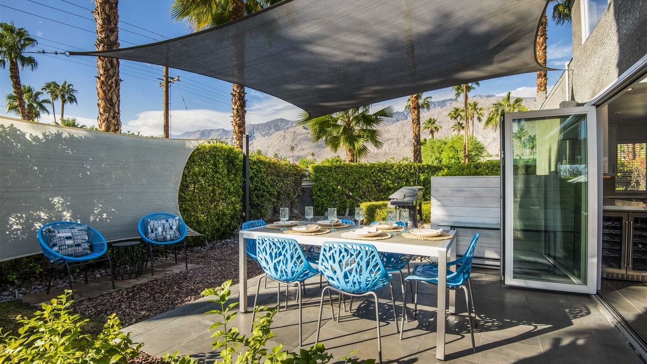 Photo of Outdoor in Warm Sands