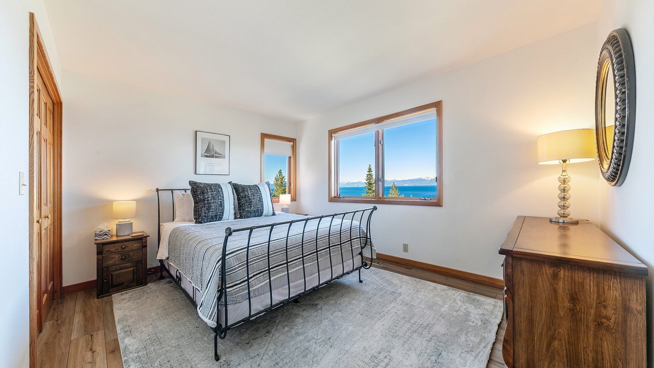 Photo of Bedroom in Tahoma
