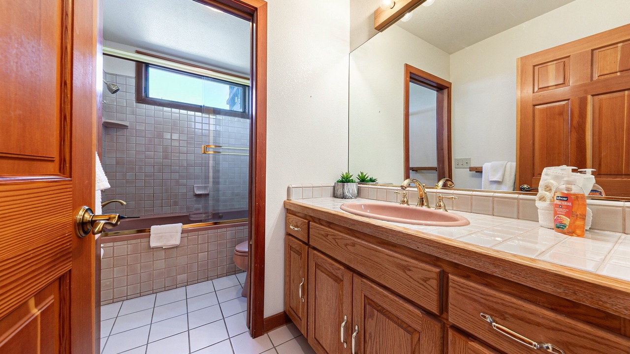 Photo of Bathroom in Tahoma