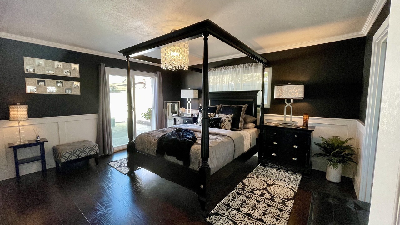 Photo of Bedroom in Oxnard Shores