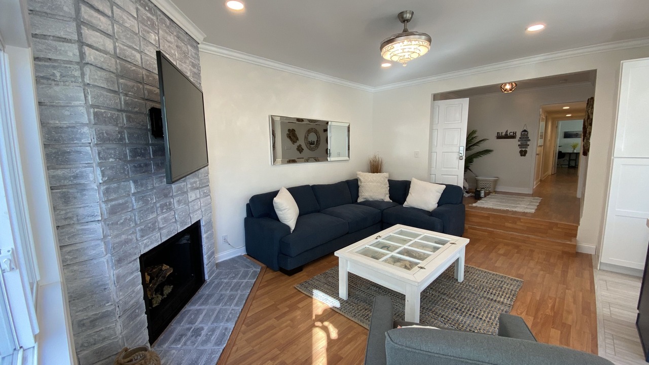 Photo of Livingroom in Hermosa Beach