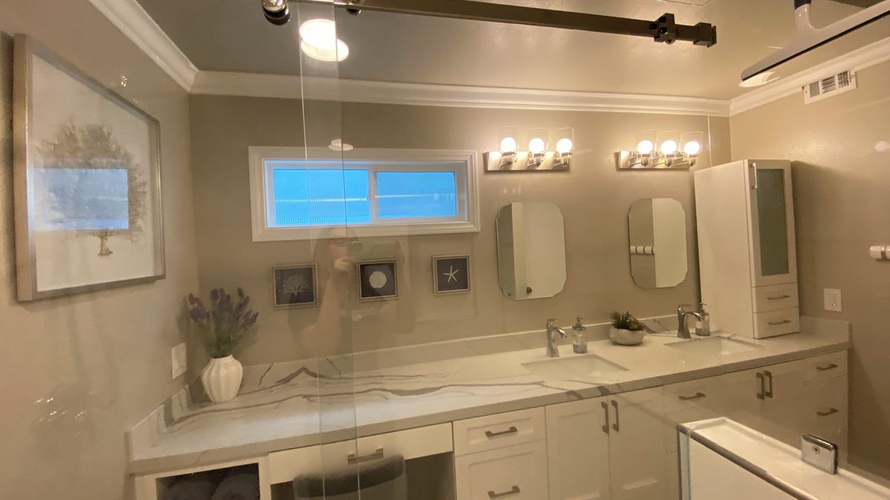 Photo of Bathroom in Hermosa Beach