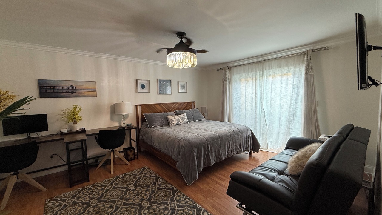 Photo of Bedroom in Hermosa Beach