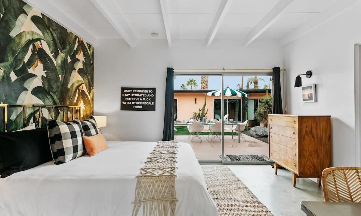 Photo of Outdoor in Warm Sands