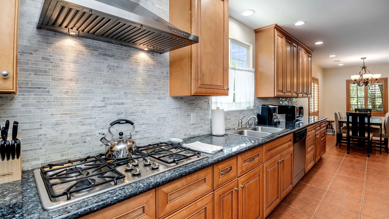Photo of Kitchen in Encino