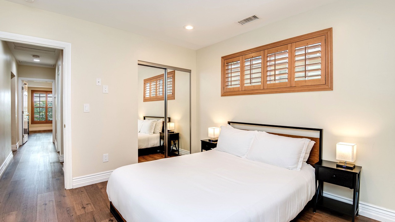 Photo of Bedroom in Encino