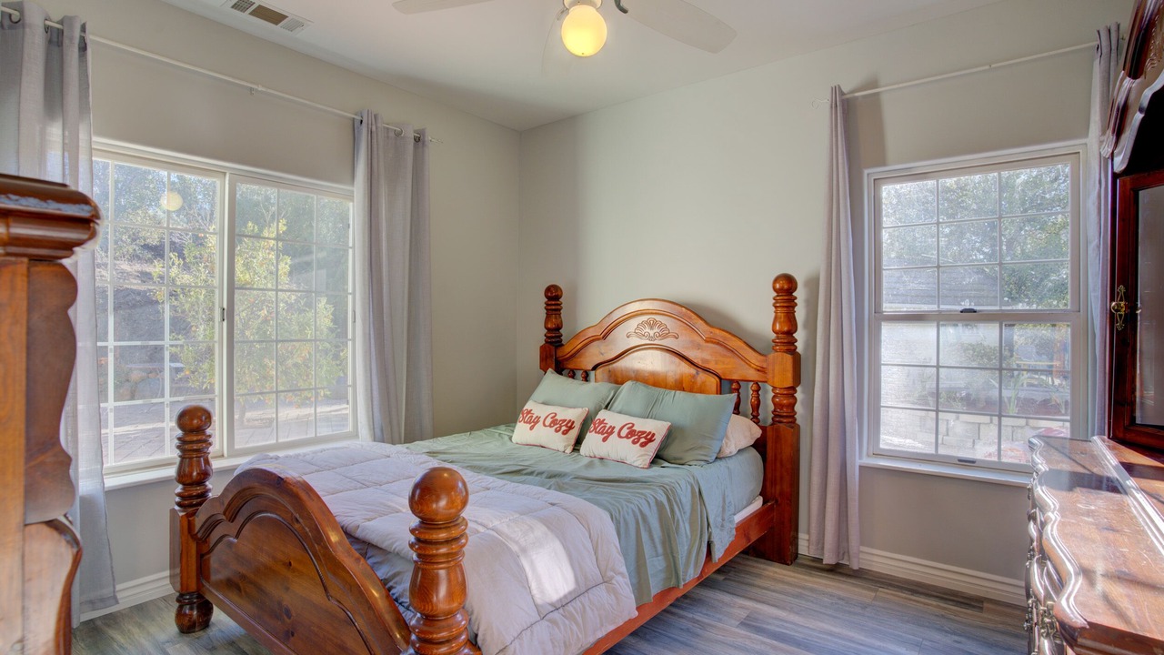 Photo of Bedroom in Valley Center