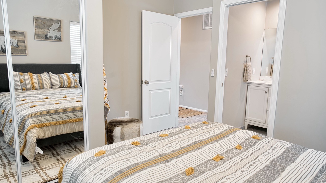 Photo of Bedroom in Cedar Glen