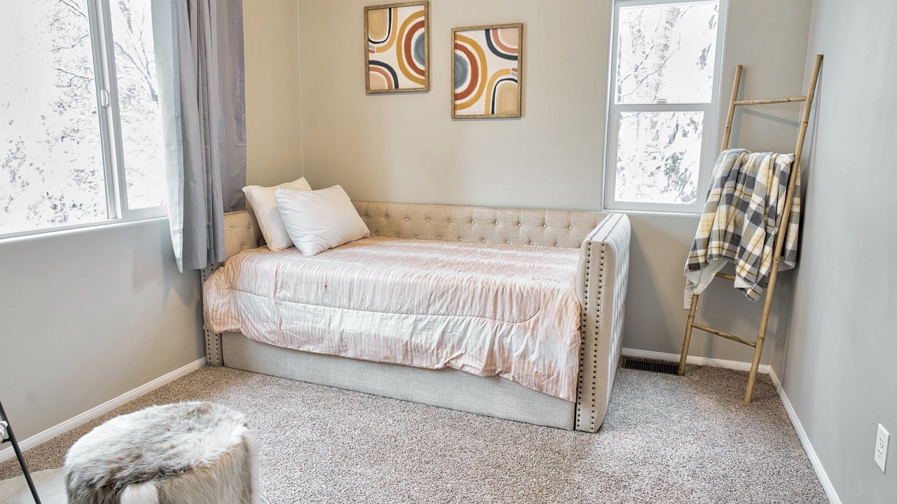 Photo of Bedroom in Cedar Glen