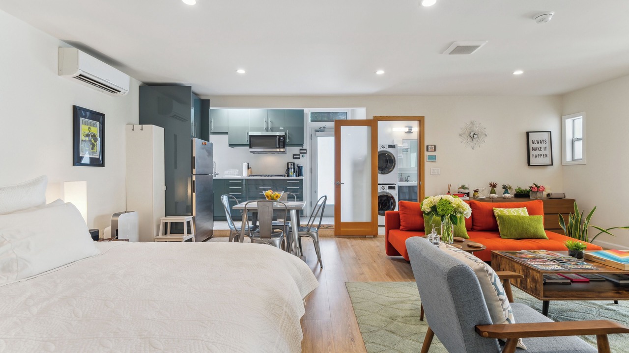 Photo of Bedroom in Melrose
