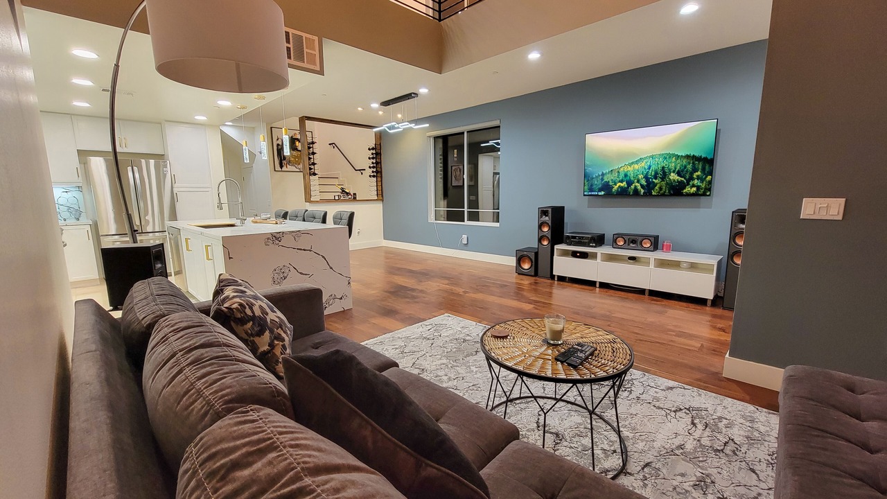 Photo of Livingroom in Irvine Business Complex