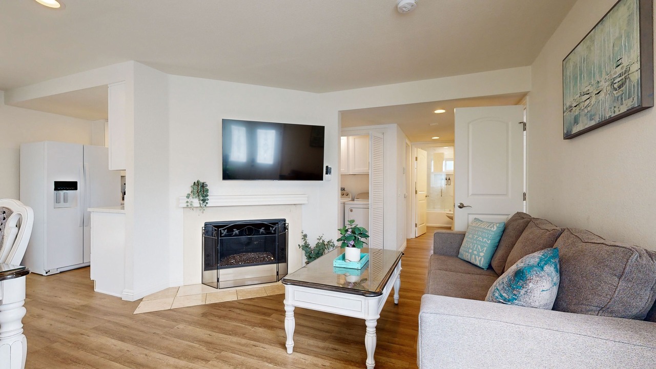 Photo of Livingroom in Santa Ana Heights
