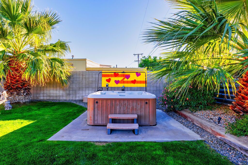 Photo of Patio Balcony in Desert Park Estates