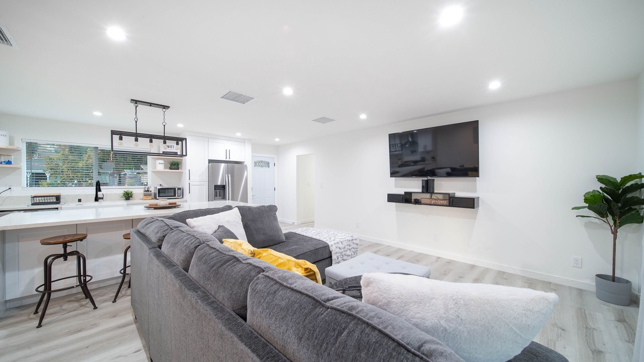 Photo of Livingroom in Canyon Country