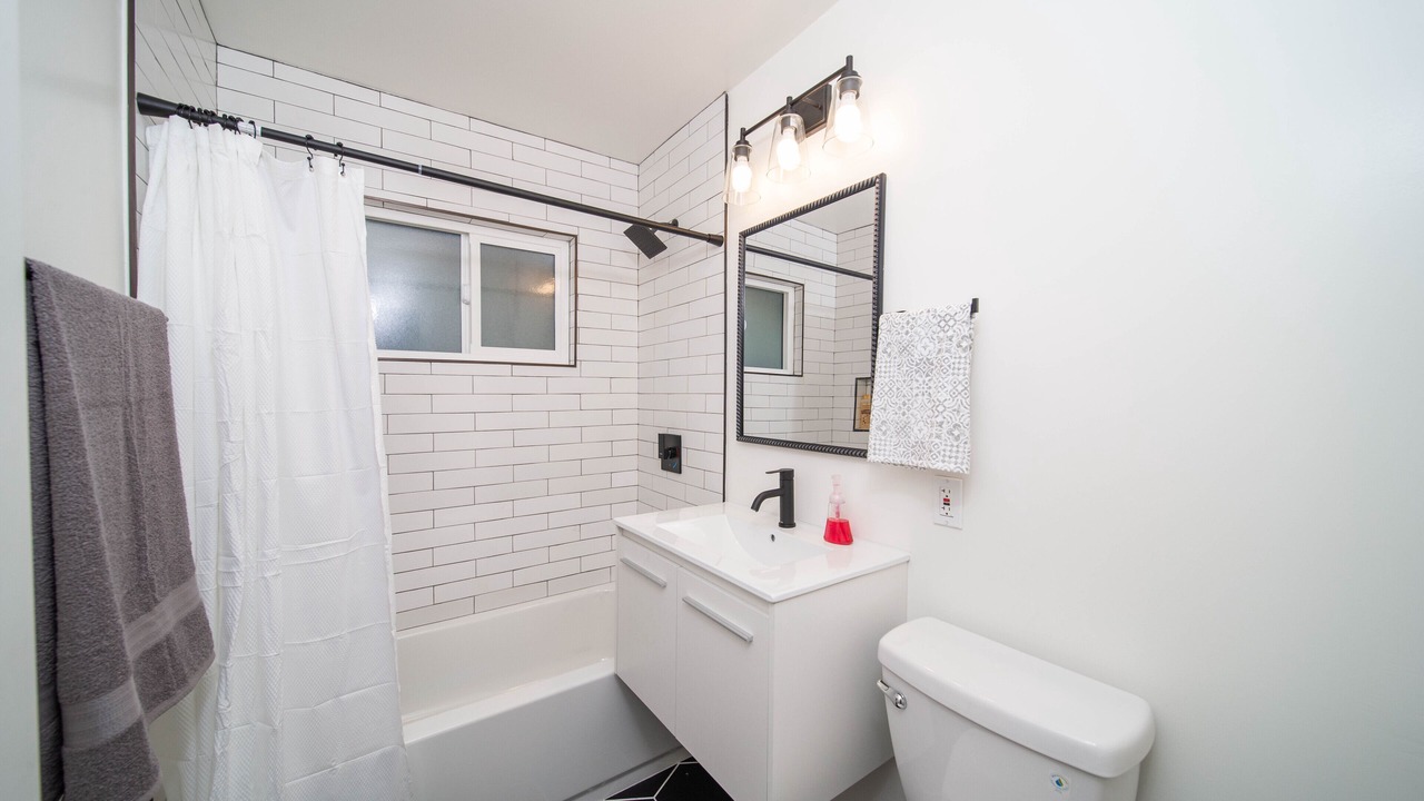 Photo of Bathroom in Canyon Country