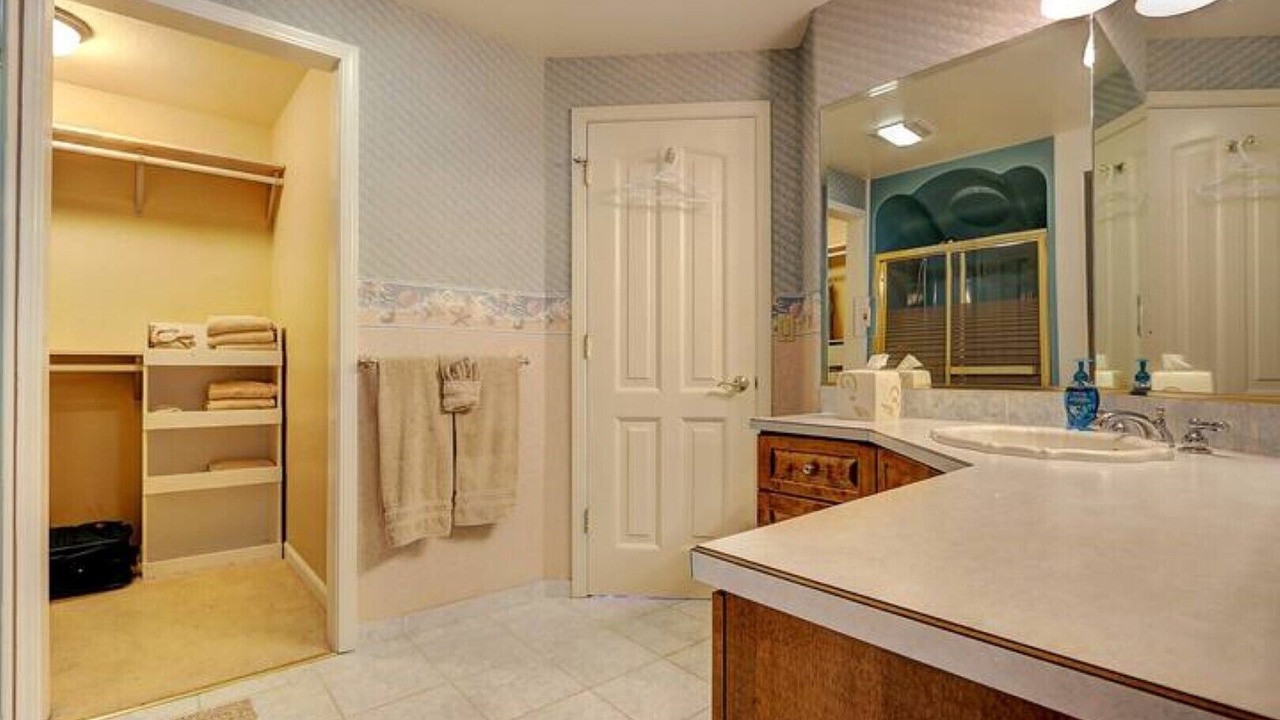 Photo of Bedroom in Castro Valley