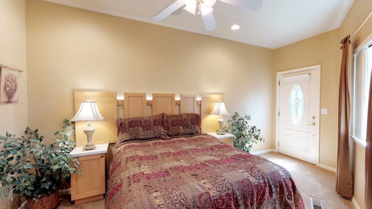 Photo of Bedroom in Castro Valley