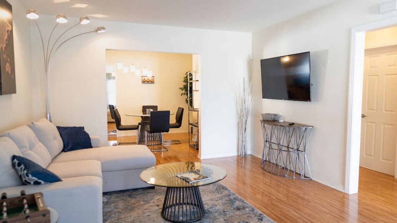 Photo of Bedroom in NoHo Arts District