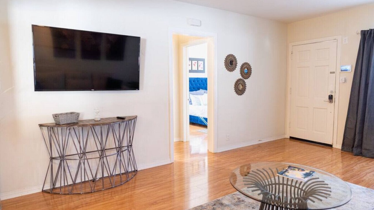 Photo of Bedroom in NoHo Arts District