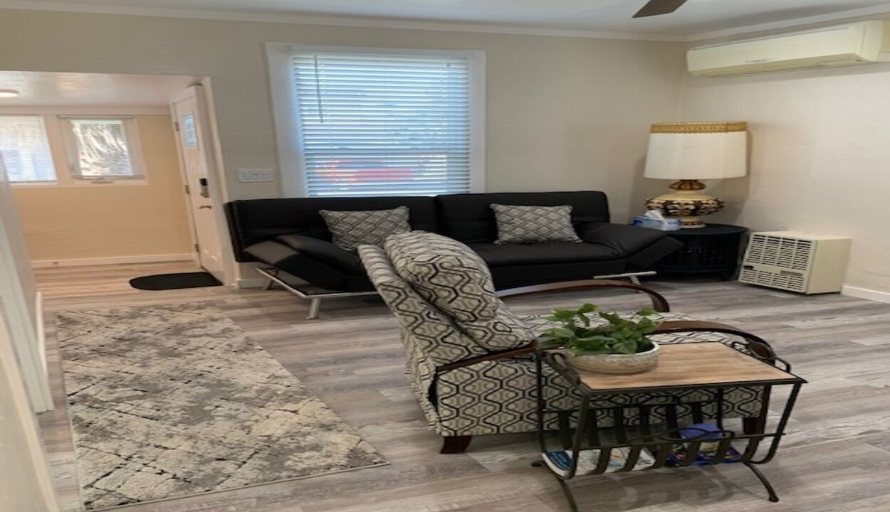 Photo of Livingroom in Sand City
