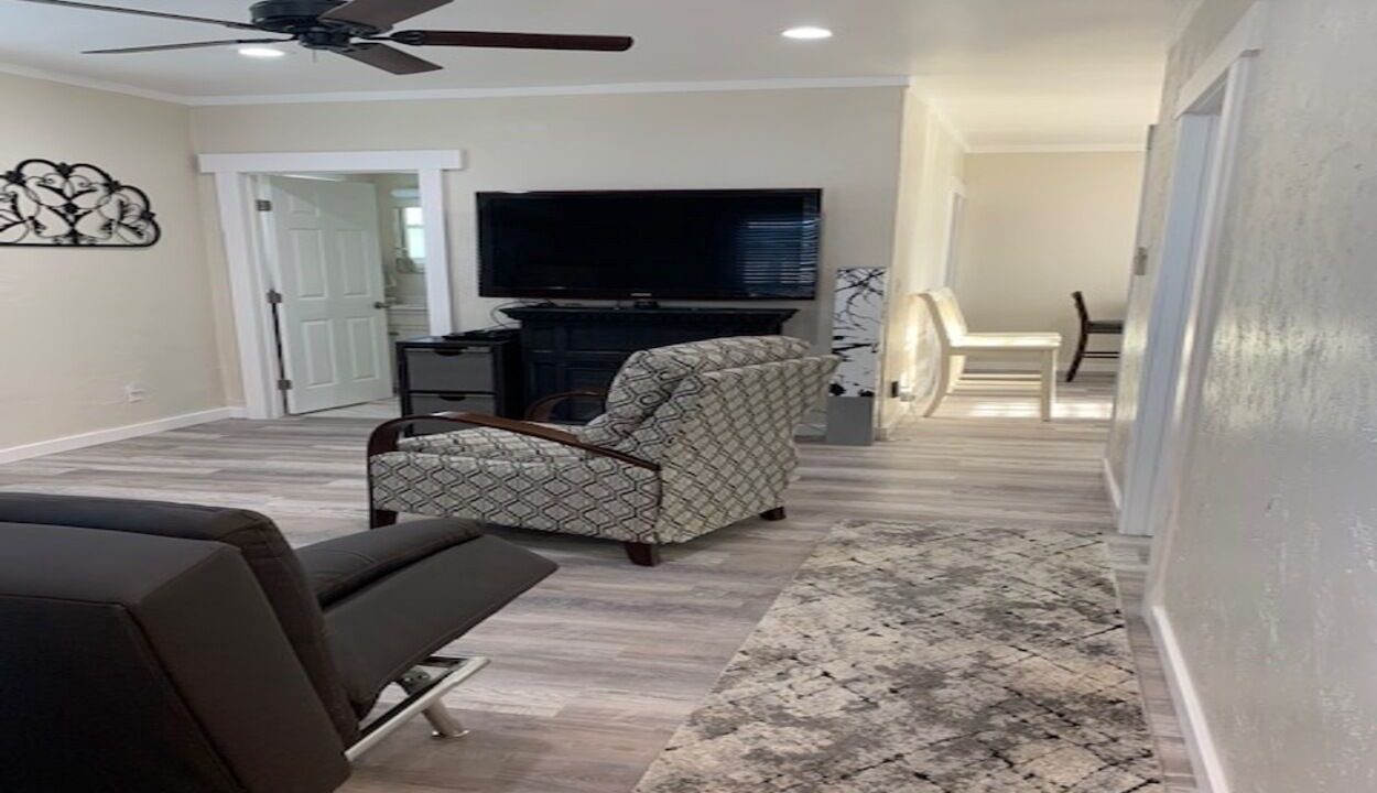 Photo of Livingroom in Sand City