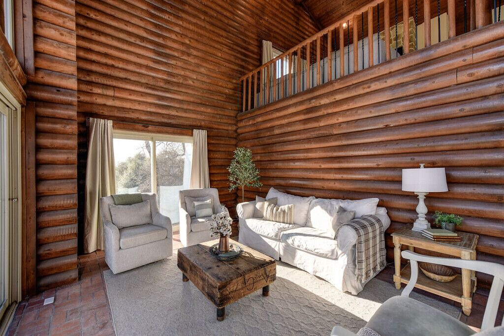Photo of Livingroom in Placerville