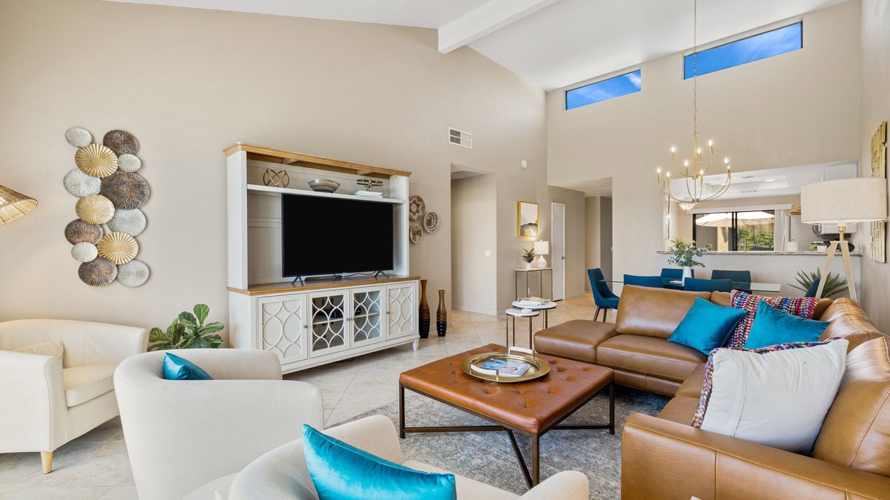 Photo of Livingroom in Palm Desert
