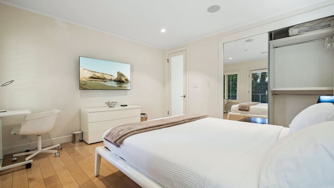 Photo of Bedroom in Norma Triangle