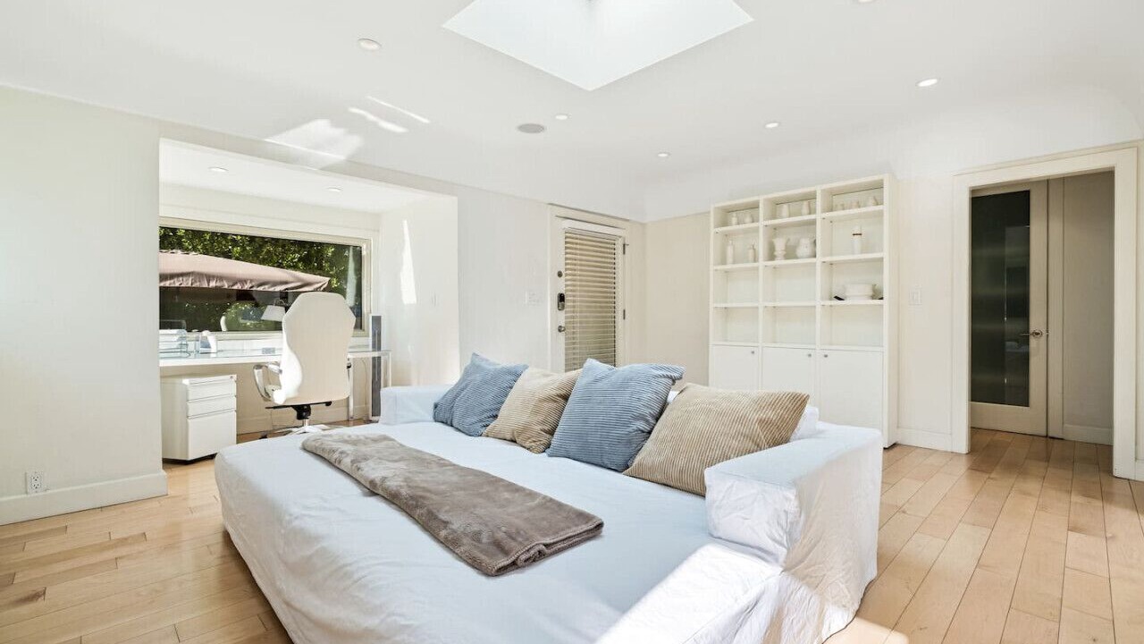 Photo of Bedroom in Norma Triangle