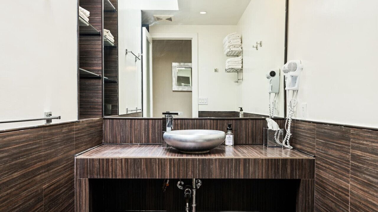 Photo of Bathroom in Norma Triangle