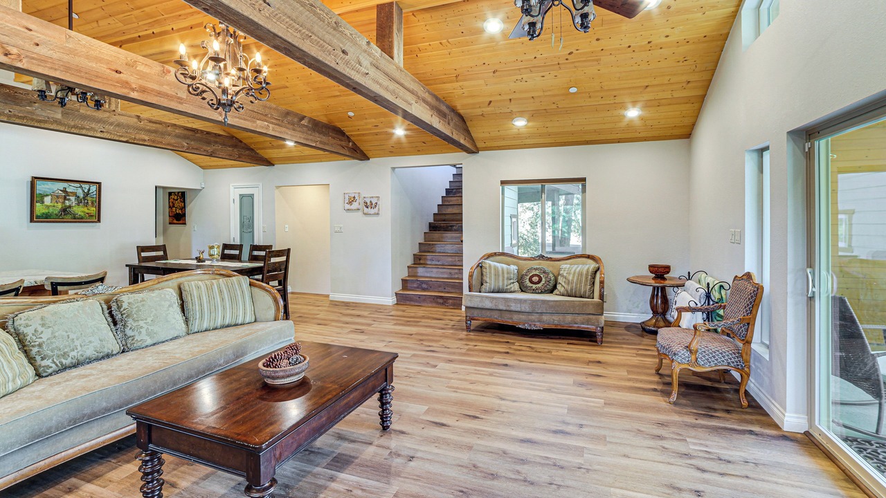 Photo of Bedroom in Pine Mountain Club
