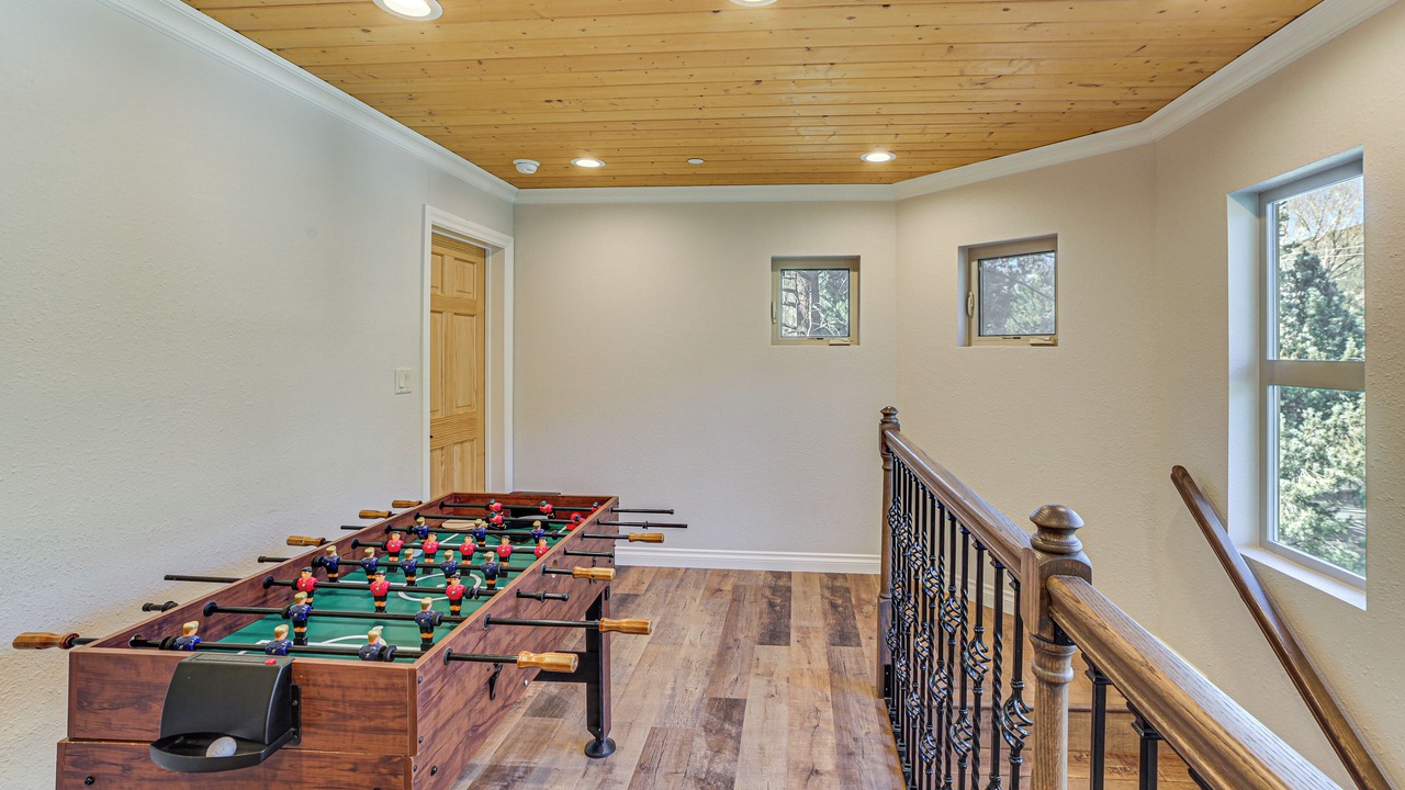 Photo of Bedroom in Pine Mountain Club