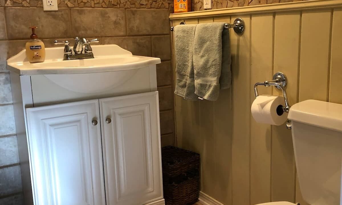 Photo of Bathroom in Lake Arrowhead