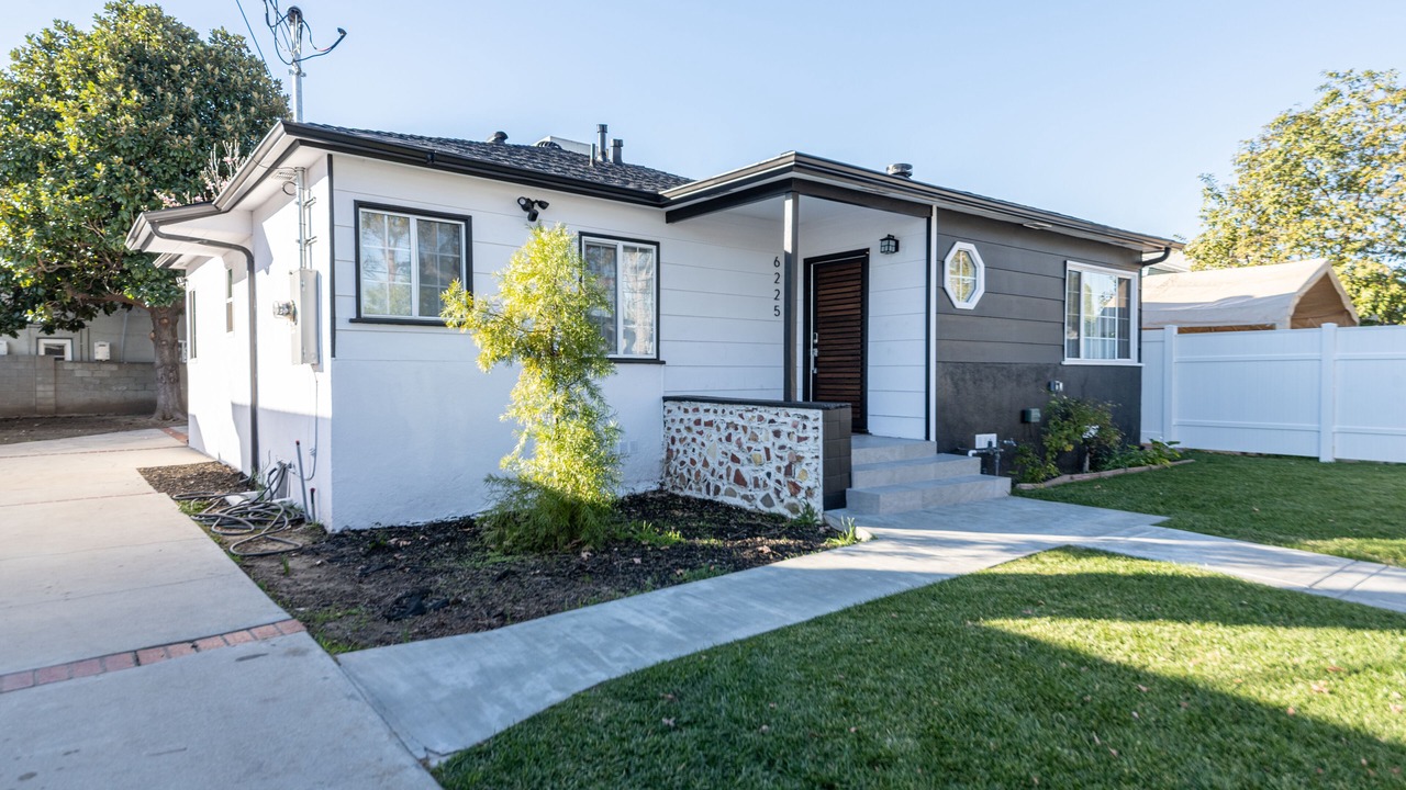 Photo of Outdoor in Van Nuys