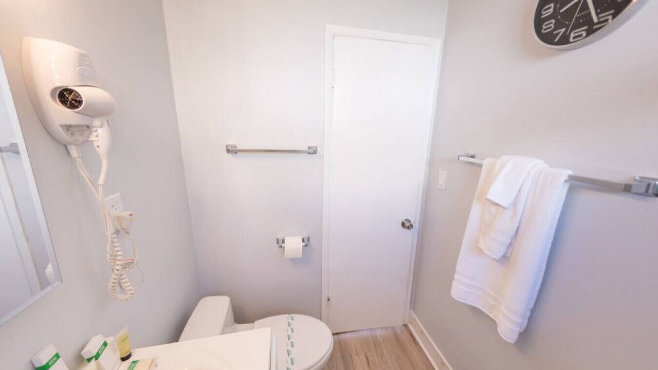 Photo of Bathroom in NoHo Arts District