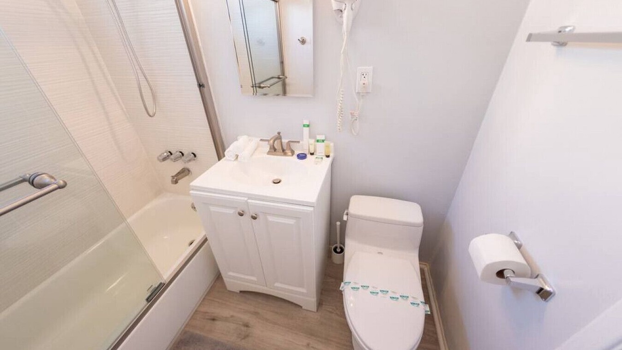 Photo of Bathroom in NoHo Arts District
