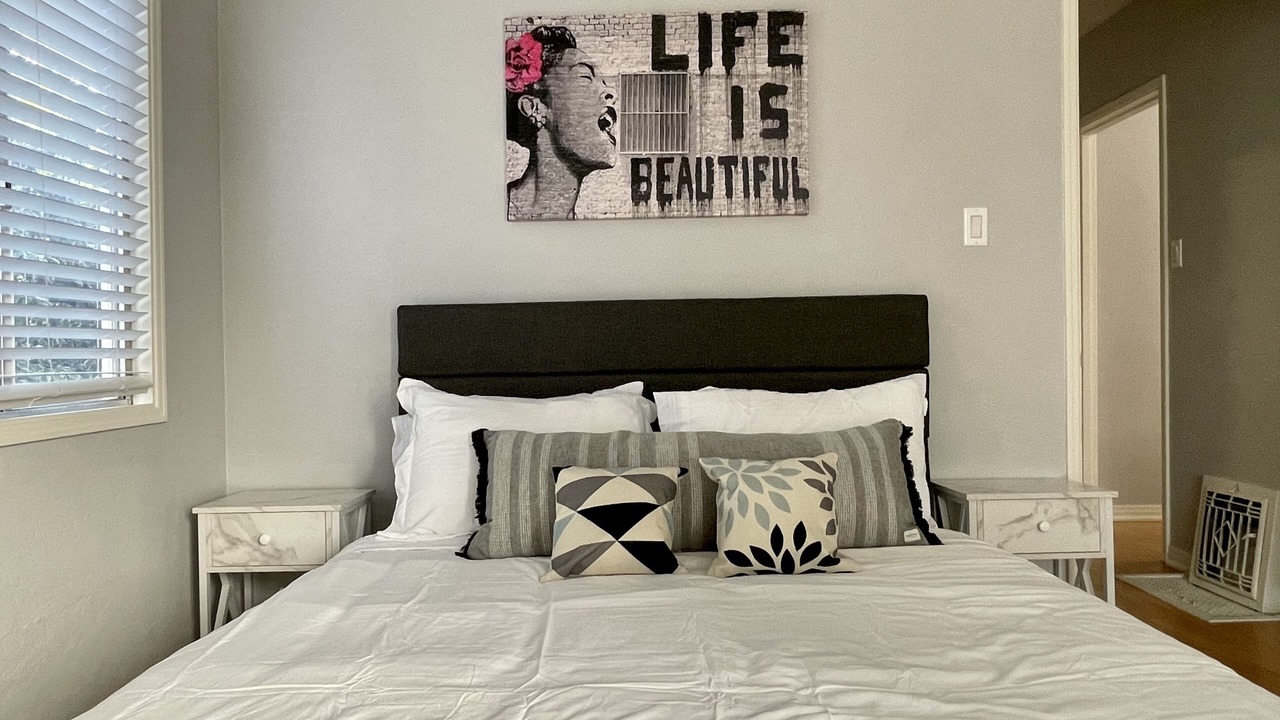 Photo of Bedroom in South Wrigley