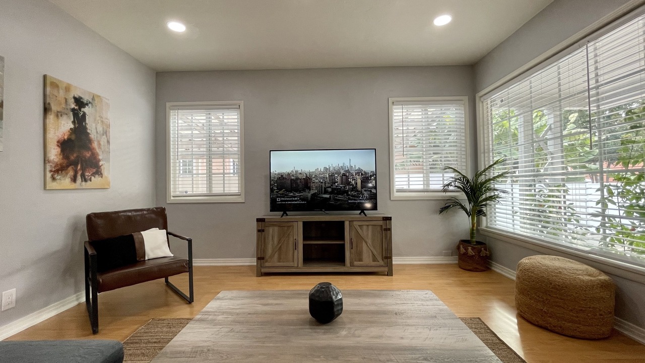 Photo of Livingroom in South Wrigley