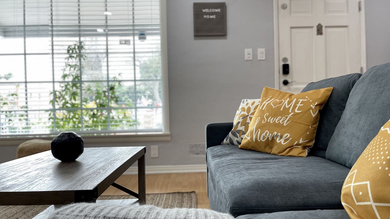 Photo of Livingroom in South Wrigley
