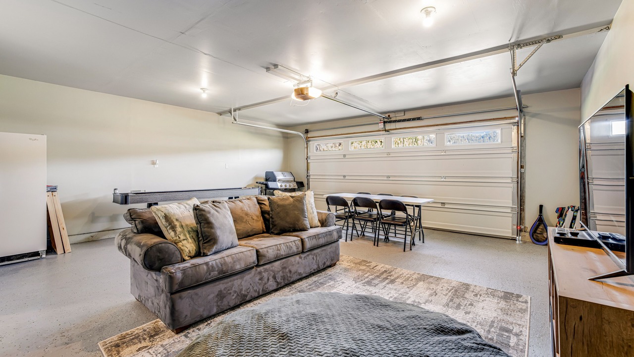 Photo of Livingroom in Fort Bragg