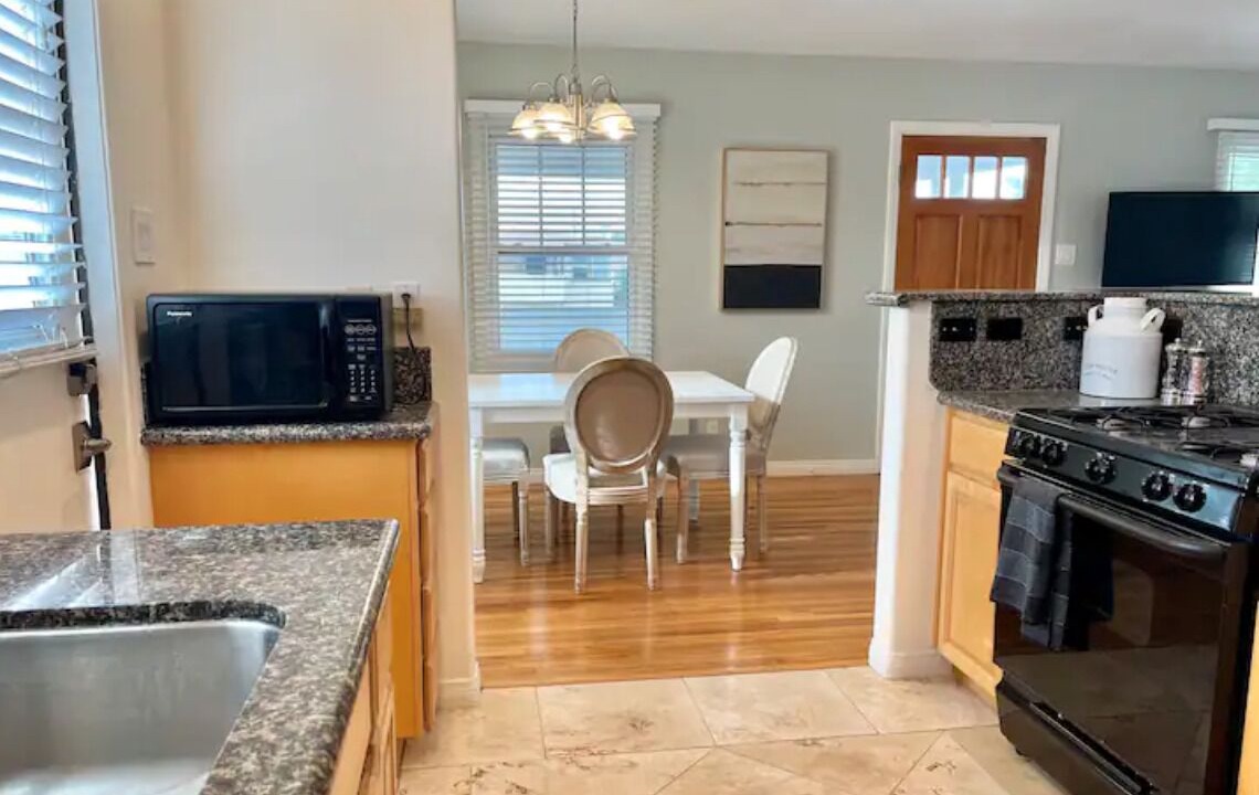 Photo of Kitchen in Coastal San Pedro