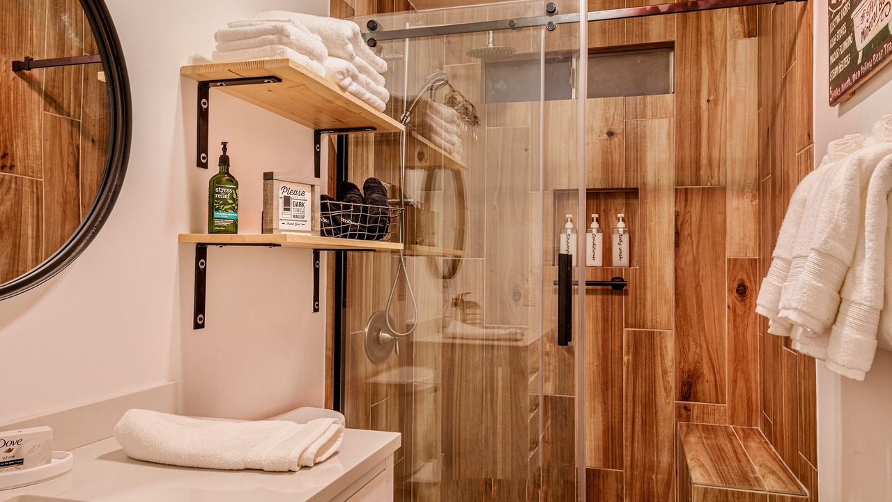Photo of Bathroom in Fox Farm