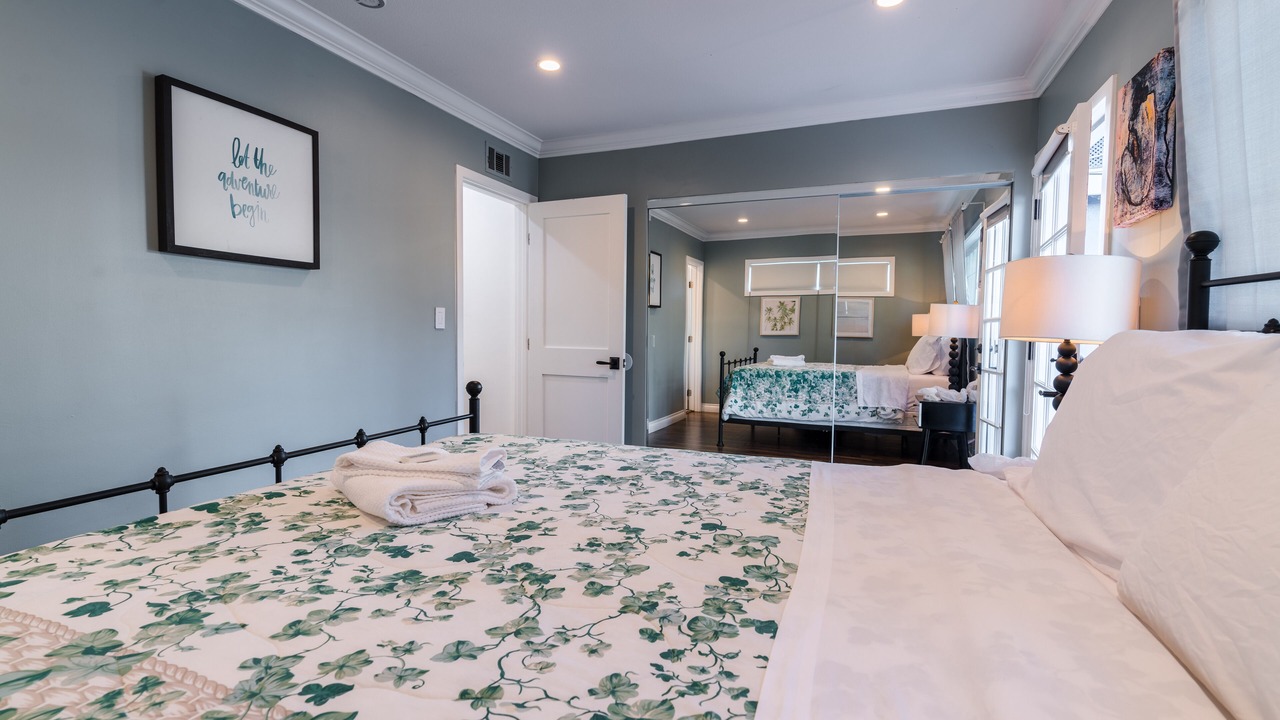 Photo of Bedroom in Canoga Park