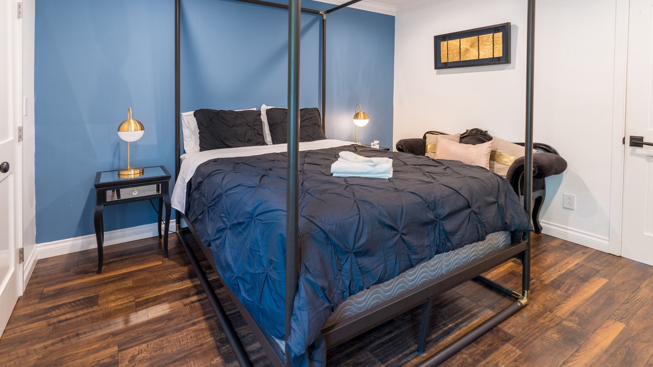 Photo of Bedroom in Canoga Park
