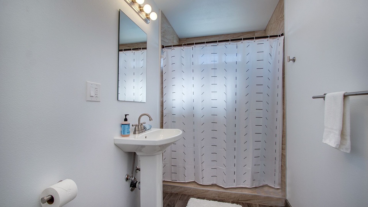 Photo of Bathroom in Wonder Valley