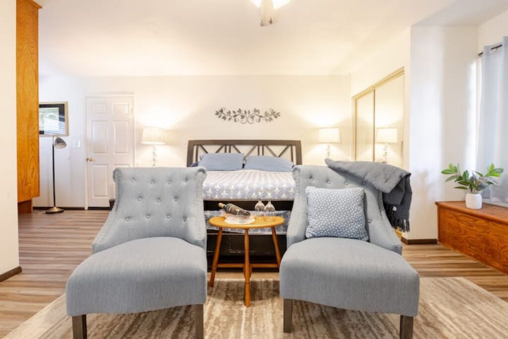 Photo of Bedroom in Lakeside