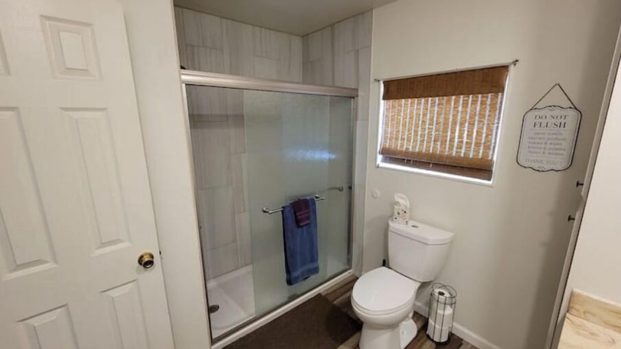 Photo of Bathroom in Lakeside