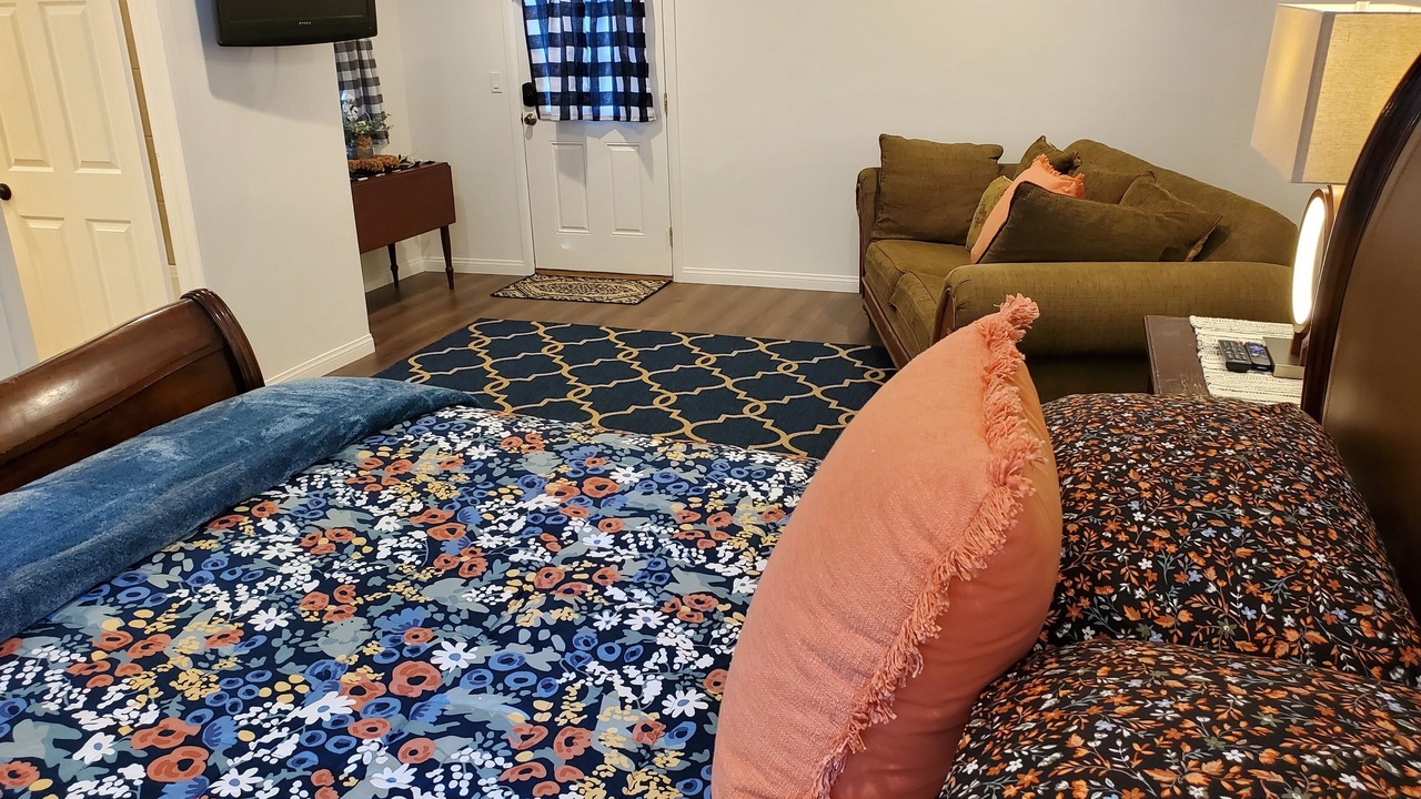 Photo of Bedroom in Twin Peaks