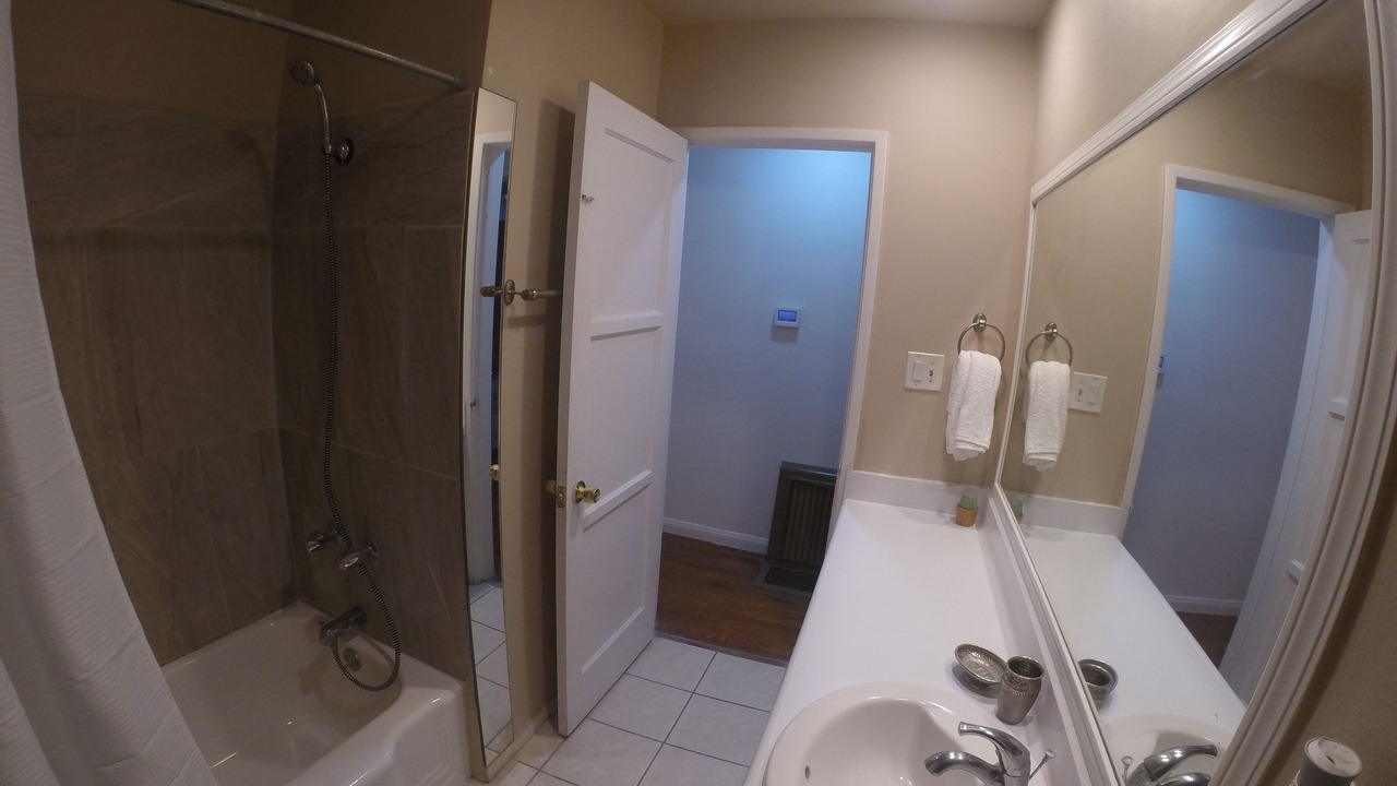 Photo of Bathroom in Harbor