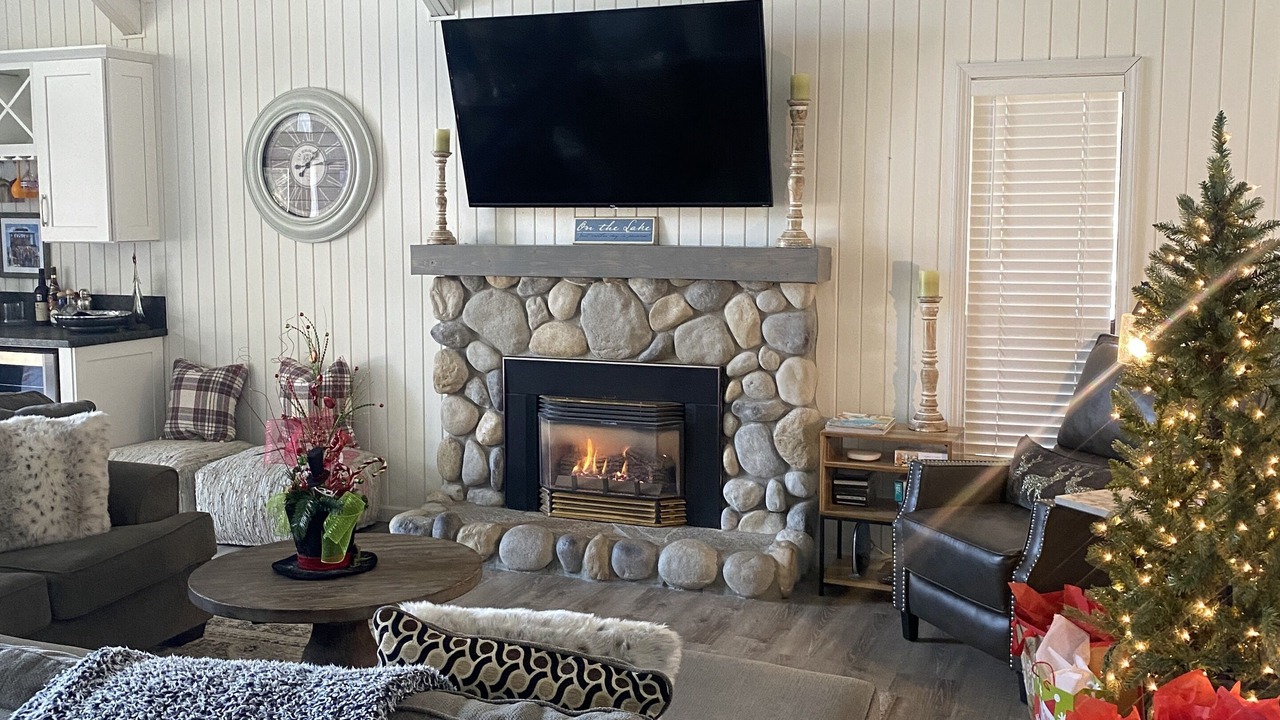 Photo of Livingroom in Tahoe Keys